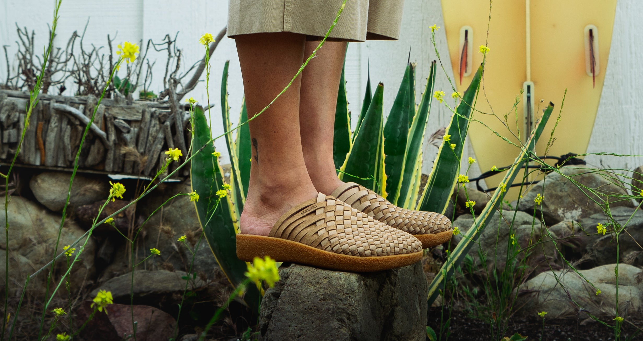 新品処分Malibu Cowboy 本革 ムートン　レッグウオーマー キャメル Colony | Vegan Suede | Rubber | Two Tone | Coyote | Beige – Malibu